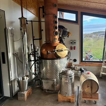 아파트 Distilled Calm Private Retreat Mit Sauna Und Verkostung Niederdorla