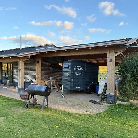 아파트 Distilled Calm Private Retreat Mit Sauna Und Verkostung Niederdorla